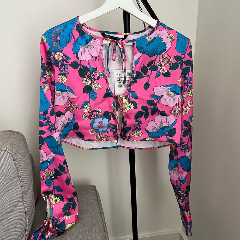 Zara satin floral top - Picture 2 of 4